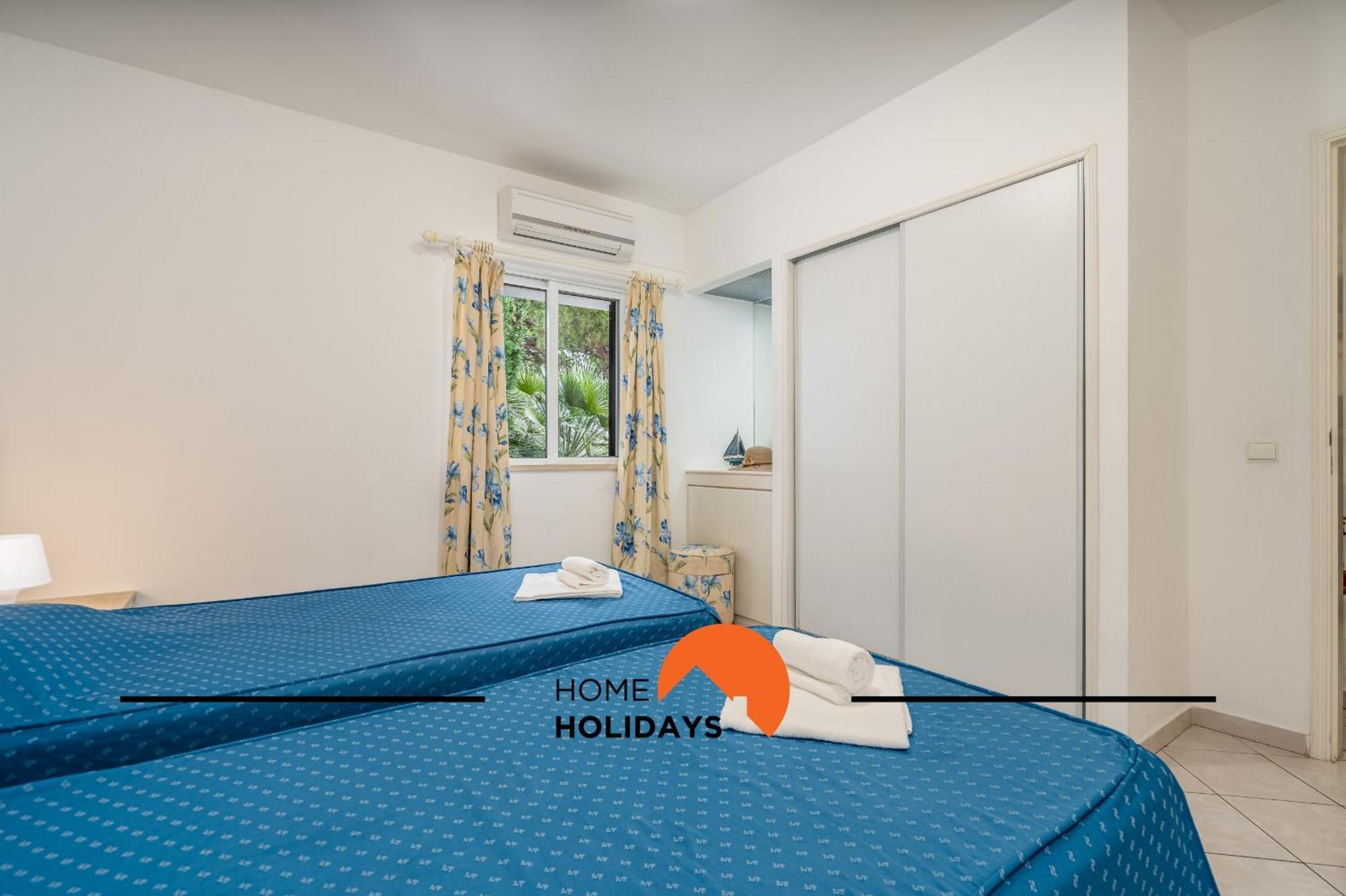 #174 T2 Em Zona Tranquila By Home Holidays Apartment