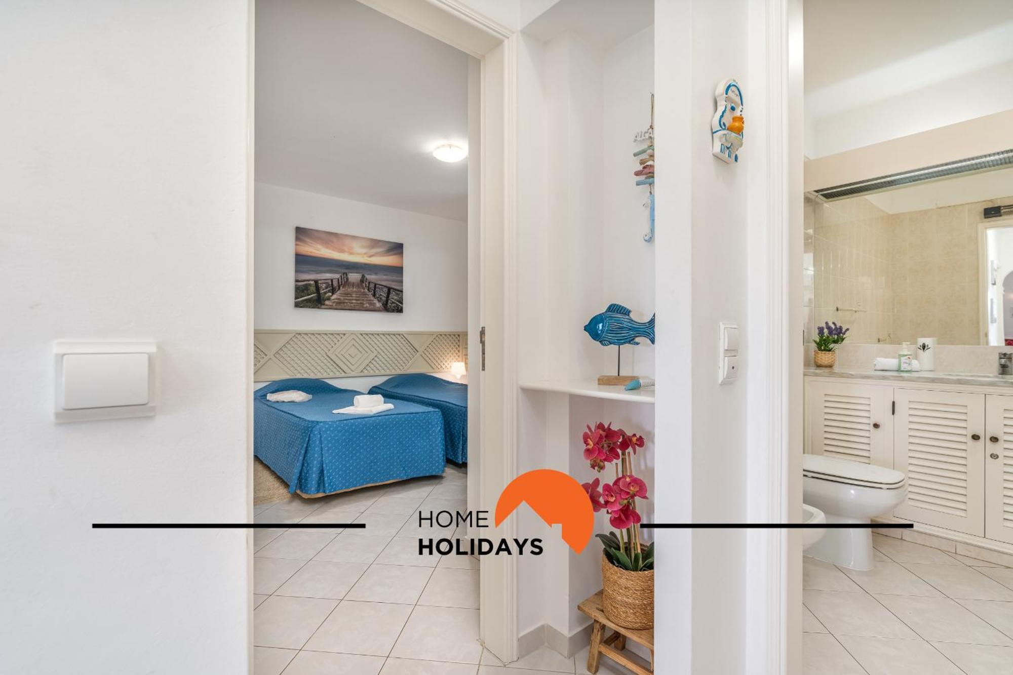 #174 T2 Balaia 751 By Holidays *